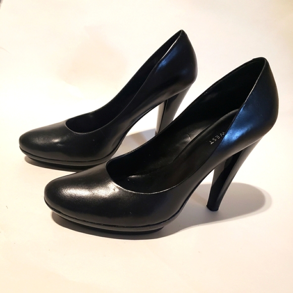 NineWest - Picture 2 of 3